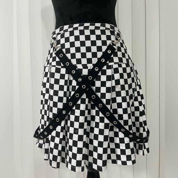 HOT TOPIC Silver Grommet Pleated Checkered Suspender Skirt Dress Black White  L - Picture 7 of 12